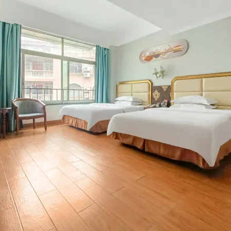 Yunfu Furonghua Hotel