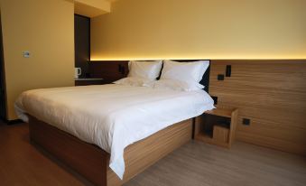 Xingcheng Huaxu Business Travel Homestay (Bohai Shipbuilding College)