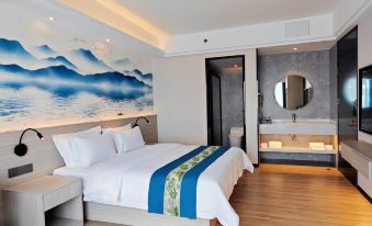 Qingyuan Junlong Hotel (Fortune Building)