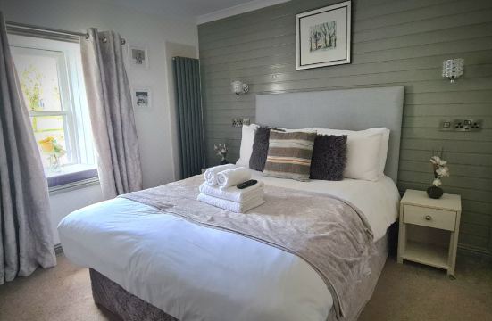 Black Bull Inn, Moffat Hotel Overview