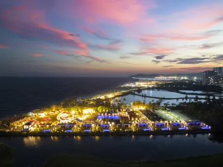 Beihai Qihai Cloud House B&B Отели рядом с достопримечательностью «Guantouling Sightseeing Platform»