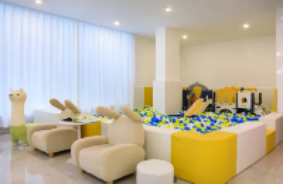 Yangshuo Miaoxiang Sky Mirror Hotel