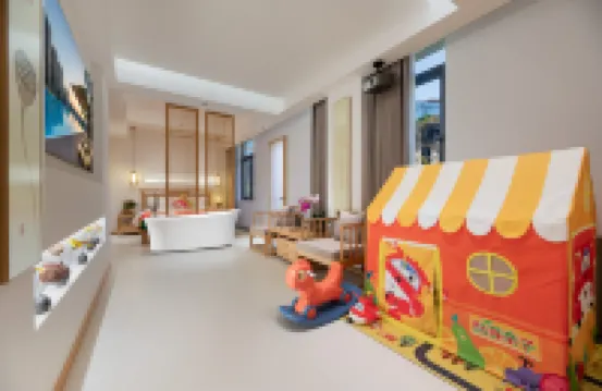 鳳凰攬月度假民宿