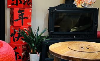 Grass and Grass Stream Homestay