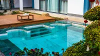 Jiugu Shui Hot Spring Courtyard Hotel di Hezhang