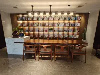 Vienna Hotel (Guangzhou Huadu Sunac Resort Snow Miracle) فنادق في قوانغجو