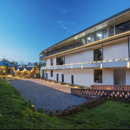 Simao District Lantuo Resort