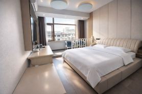 Fubang themed hotel (Wenshan Yiran Plaza Puyang West Road Branch)