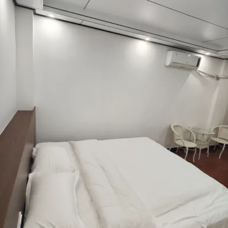 Yaojia Hostel