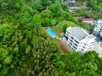 寧国・渓語山言リゾートホテル（皖南川蔵線板橋）