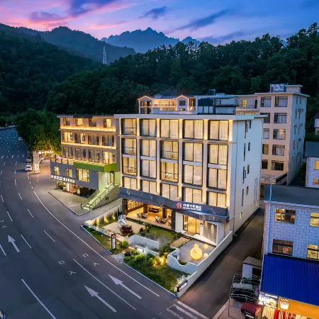 QIANNA HOTEL FINE