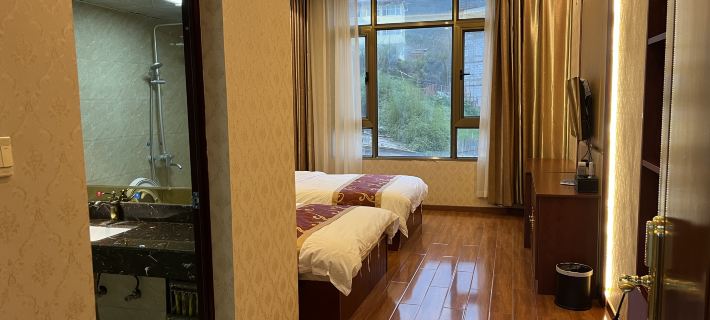Luqu Dele Holiday Hotel Hotels in Luqu