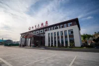 Jinzhai Hongri Hotel - parking