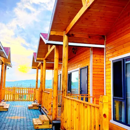 Nilka Miyuan Wooden Cottage Homestay