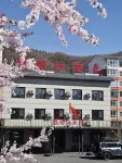Changbai Yalu River Hotel - parking