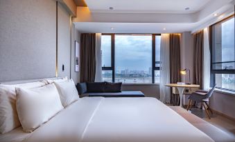 Atour Hotel (Zhuzhou Xiang River Scenic Zone)