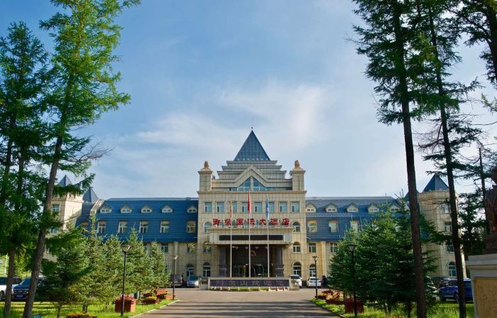 Aer Yurong International Hotel
