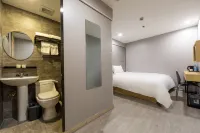 Hi Inn Hotel (Shanghai The Bund Yan'an East Road) Отели в г. Шанхай