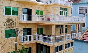 The front view from our balcony in an upscale residential complex with a hotel or apartment at Shengsi wolfberry island on the island to the fisherman's family