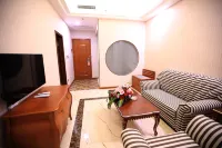 Yeste Yestour Hotel (Jieyang Qishan Forest Park)