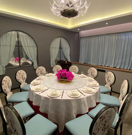 Hutian International Hotel Отели в г. Хуайхуа