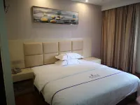 Yunfu Junlin Hotel