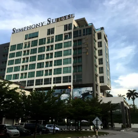 Symphony Suites Hotel