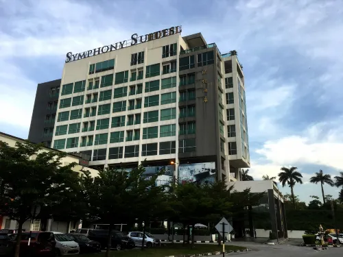 Symphony Suites Hotel