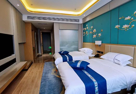 다양한 메뉴의 조식 뷔페