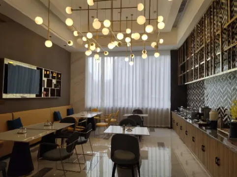 Honghu Yulan Hotel