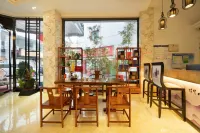 Wuyishan Shanshuiyue Hotel