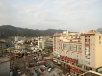 Zhairong Jiuhuazhou Hotel - parcheggio