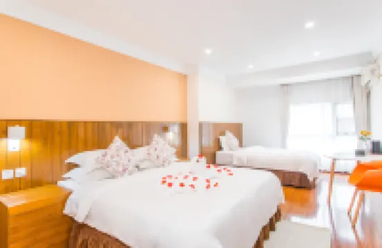 楽善ホテル（張公橋美食街）