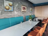 Jiuquan Fanbo Hotel (Wanda Plaza Branch)