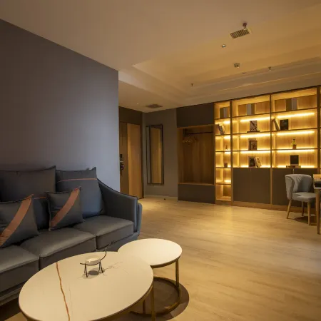 Homeinn Hotel (Baicheng Normal University)
