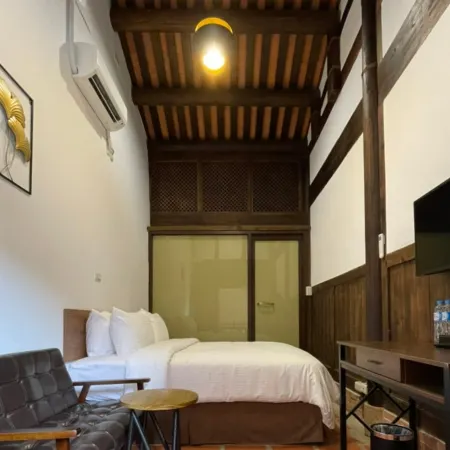 Guning Xiexinyuan Historical Inn