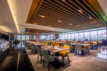 TONG RUN HOTEL Отели рядом с достопримечательностью «Huanghe Sanjiaozhou Zoo»