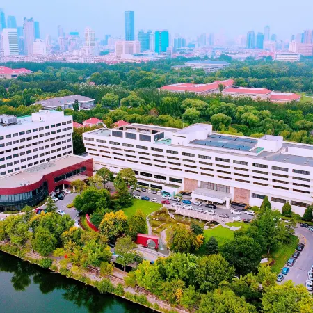 Yanyuan International Hotel Отели рядом с достопримечательностью «Стадион Тяньцзиня»