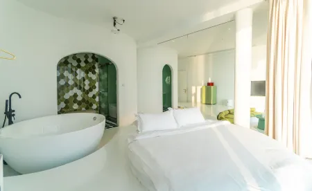 Hong Boutique Hostel Отели рядом с достопримечательностью «Zhili Ancient Village»