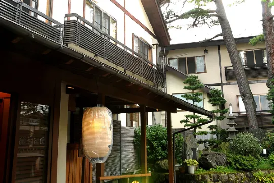 草津一泊二食, 草津望雲温泉酒店