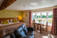 The Stratford Park Hotel & Golf Club Hotels near Maybird Shopping Park