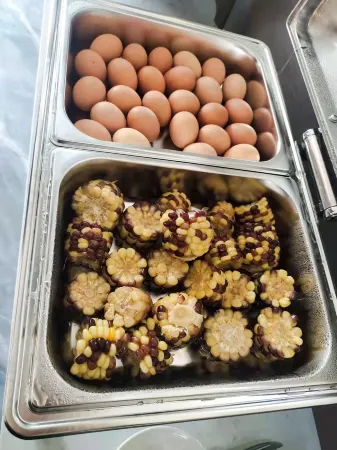 Marriott Hotel (Weinan No.9 Elementary School) Отели в г. Жунань