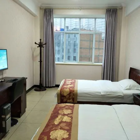 Xuanwei Liuyuan Hotel