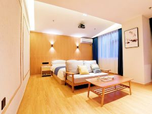 Dongli City B&B (Zhengzhou Nongye Road Nanyang Xincun Subway Station Branch)