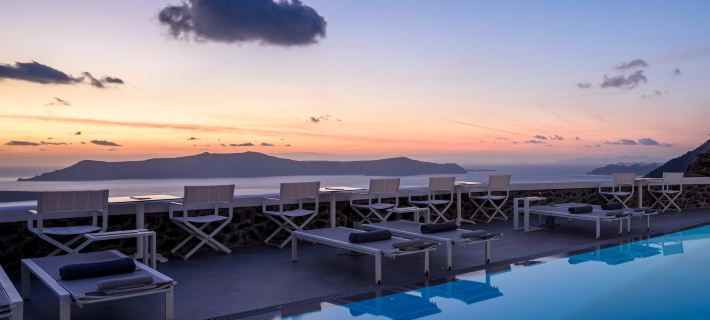 Πανόραμα Ξενοδοχεία στην πόλη Σαντορίνη
