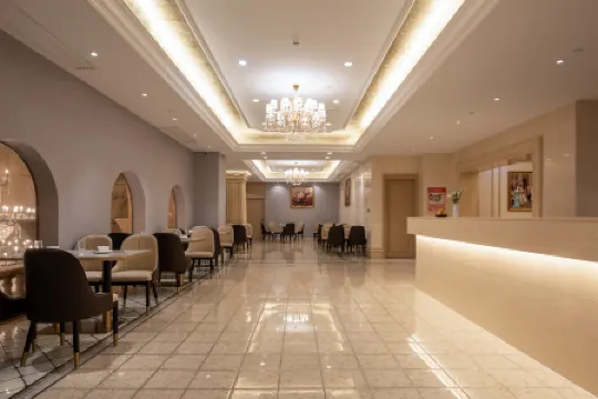 Vienna International Hotel