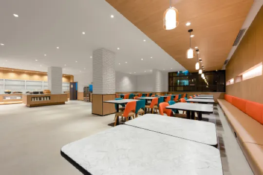 HanTing Hotel (Ji County Waterfall)