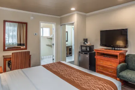 The Inn at 1252 Monterey