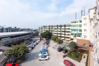 Yunshangli Garden Hotel - parking