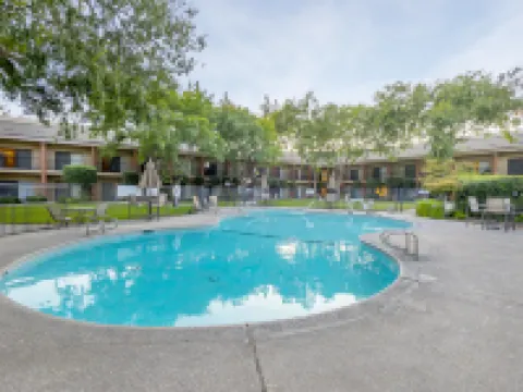 Piccadilly Inn Airport Hotels in Fresno